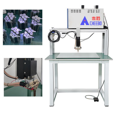 購入 半自動テーブルの点の溶接工18650のペダルのタイプ電池細胞の使用 online manufacture